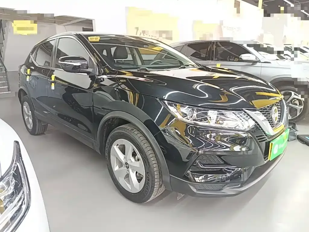 Nissan Qashqai — фото 10