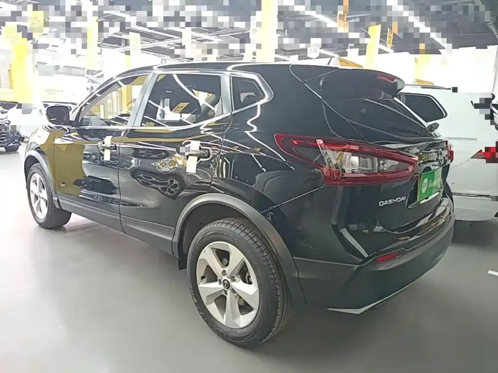 Nissan Qashqai — фото 9