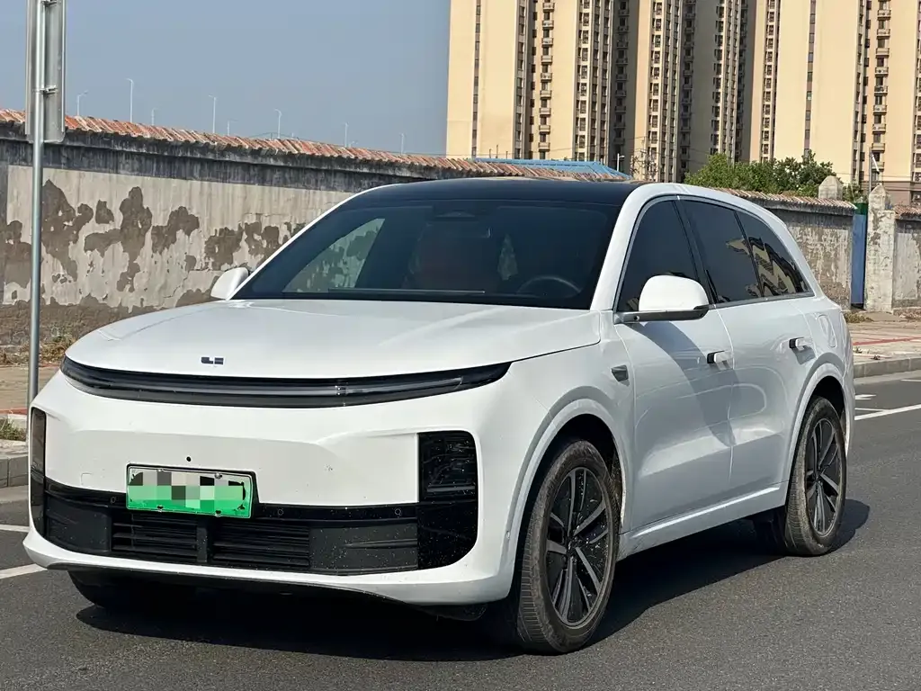 Li Auto L6
