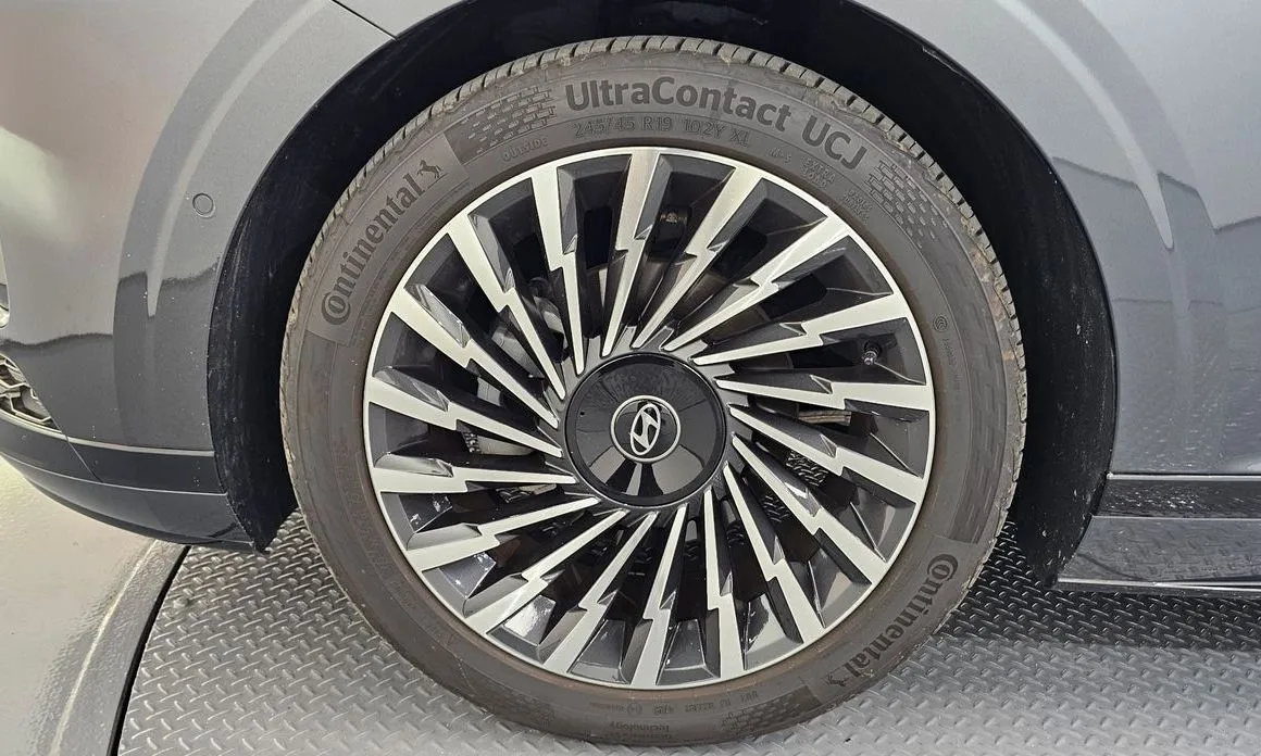 Hyundai Grandeur 2023 из KR, фото 8