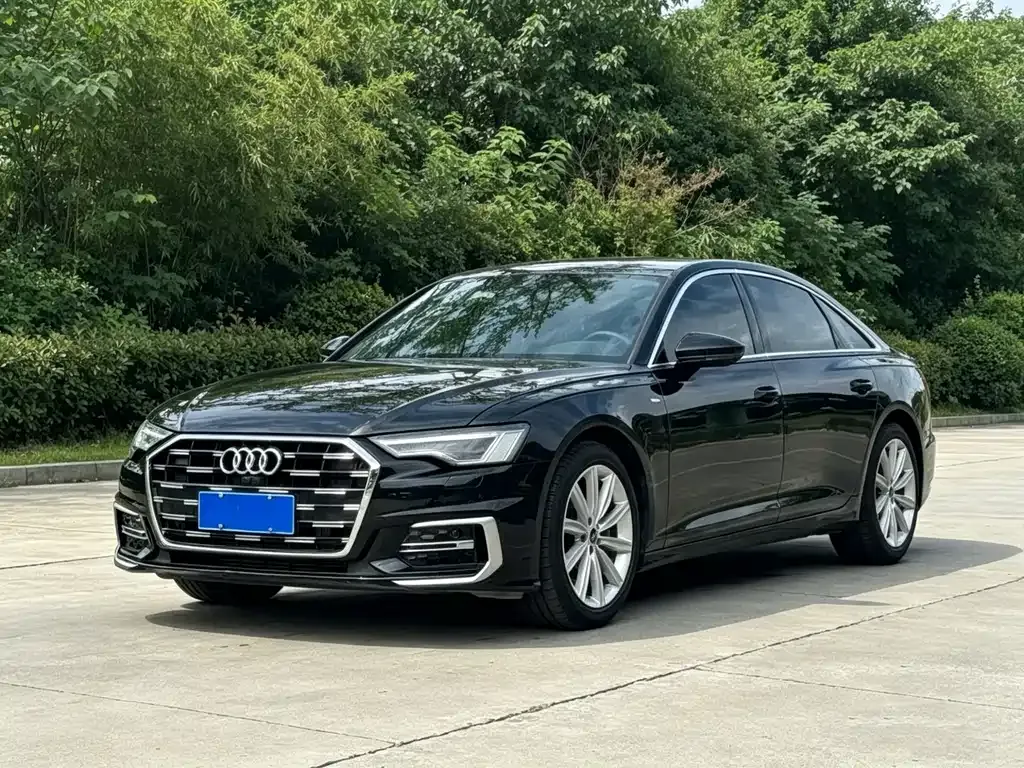 Audi A6L — фото 1
