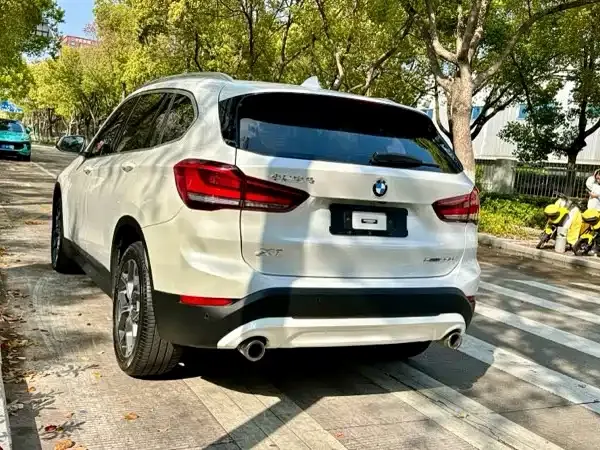 BMW X1 — фото 10