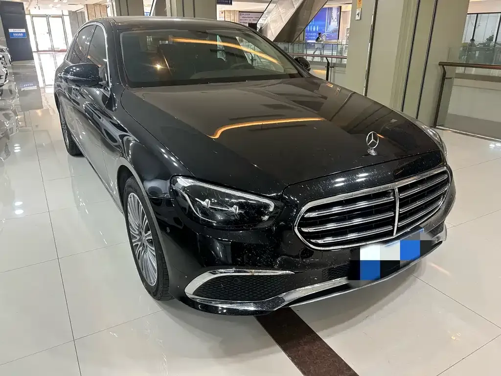 Mercedes-Benz E-Class — фото 10