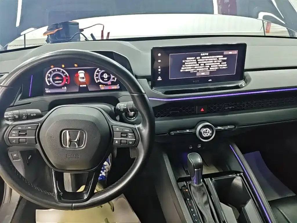 Honda Accord — фото 2