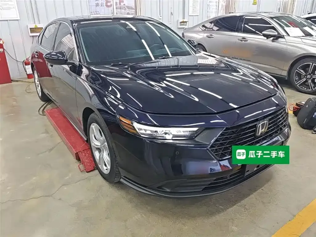 Honda Accord — фото 9