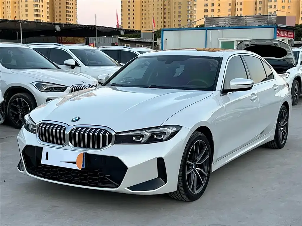 BMW 3 Series — фото 1