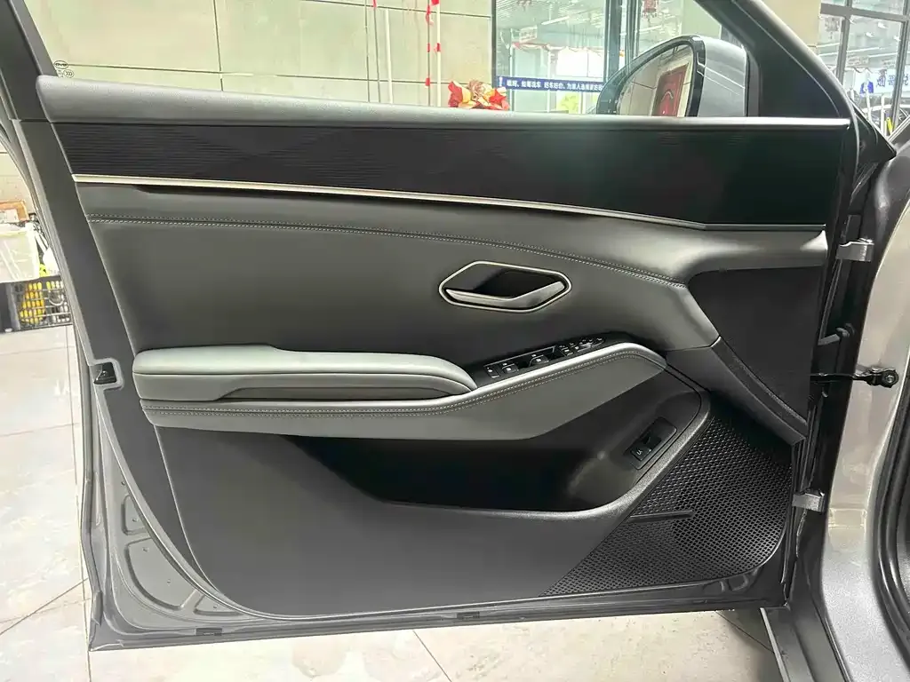 BYD Qin L — фото 2