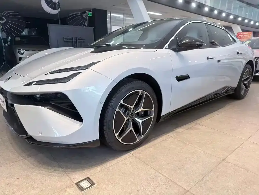 Lotus Emeya 2025 из CN, фото 1