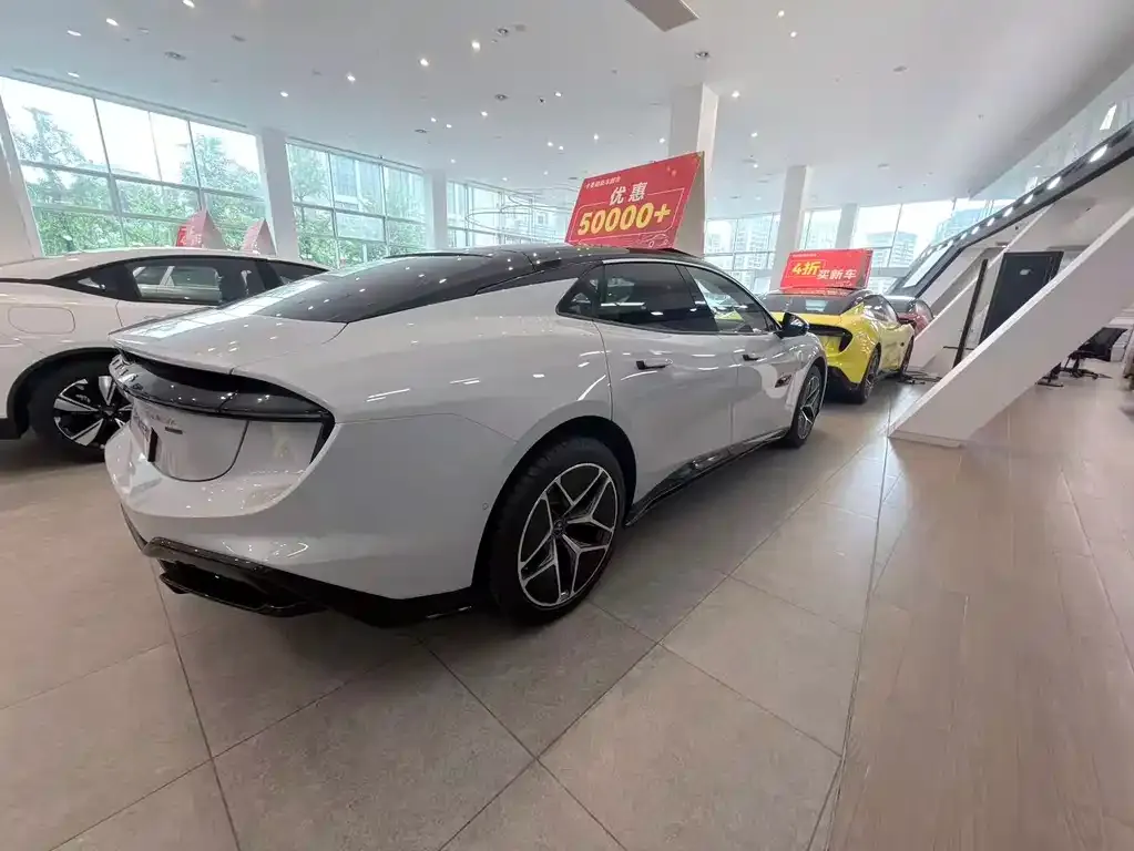 Lotus Emeya 2025 из CN, фото 7