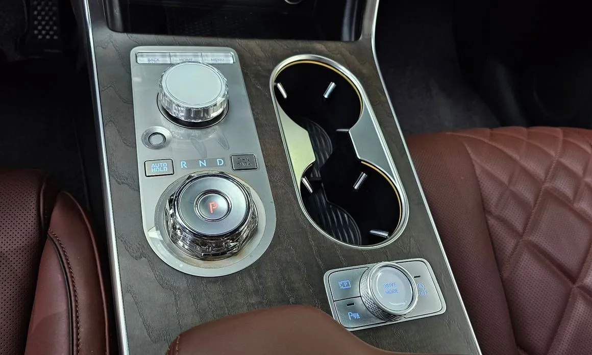Genesis GV80 — фото 10