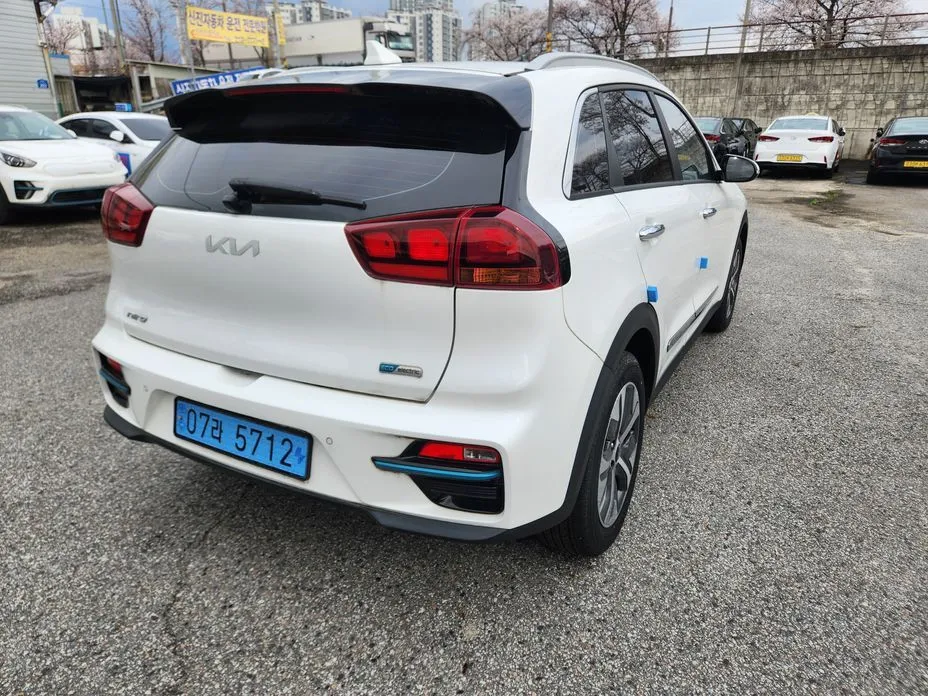 Kia Niro — фото 9