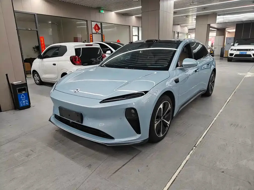 NIO ET5T