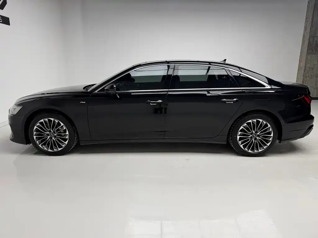 Audi A6L New Energy 2022 из CN, фото 6