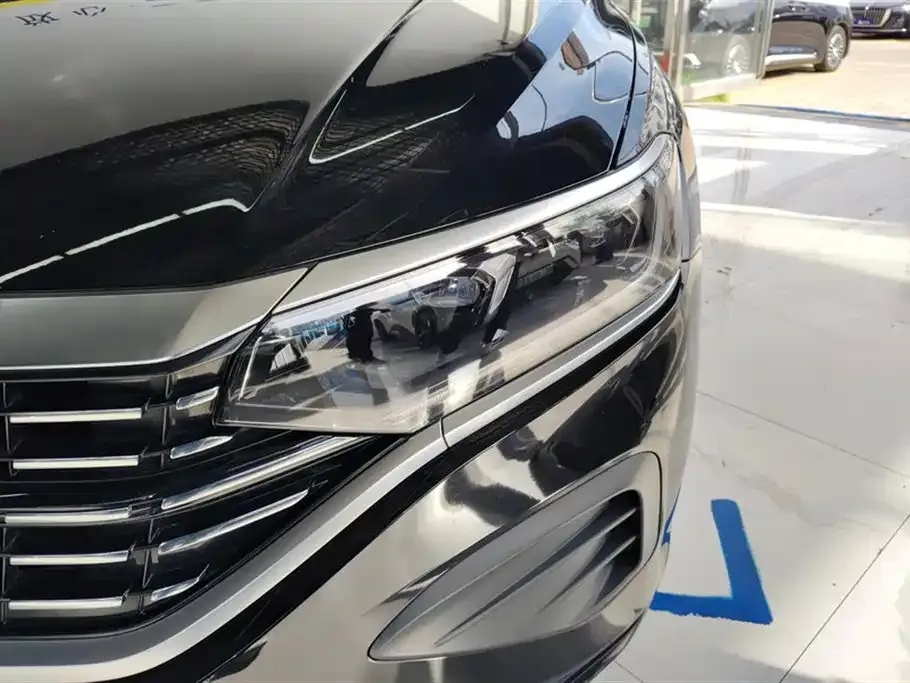 Volkswagen Passat — фото 5