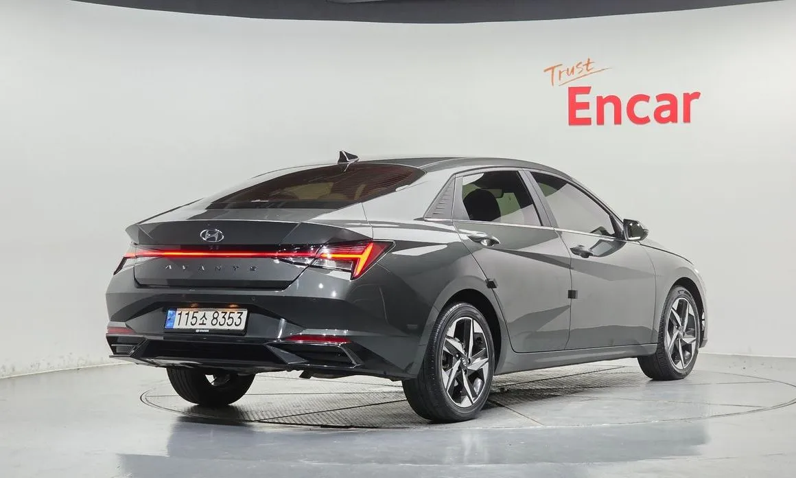 Hyundai AVANTE — фото 3