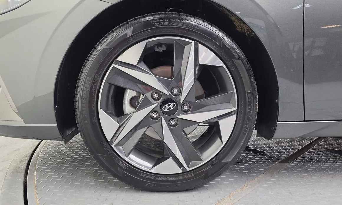 Hyundai AVANTE — фото 2