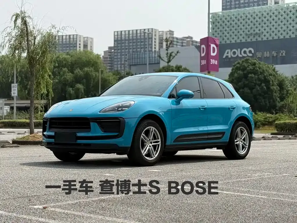 Porsche Macan — фото 1