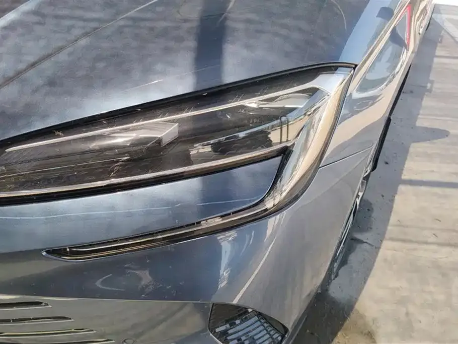 BYD Seal — фото 7