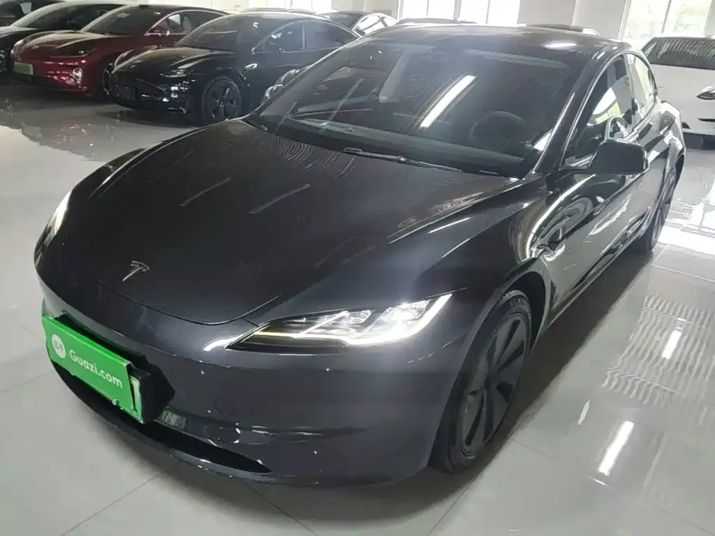 Tesla Model 3 — фото 3