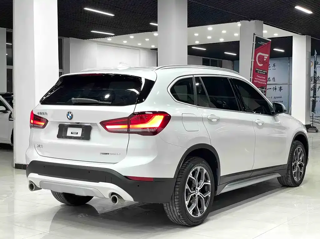 BMW X1 — фото 2