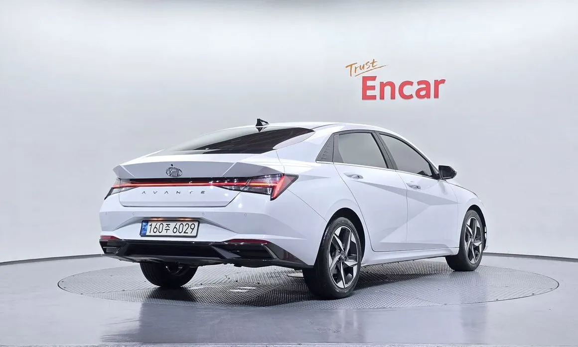 Hyundai AVANTE 2022 из KR, фото 3