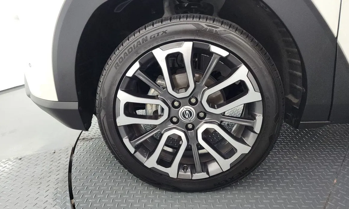 KG Mobility (Ssangyong) Torres 2023 из KR, фото 6