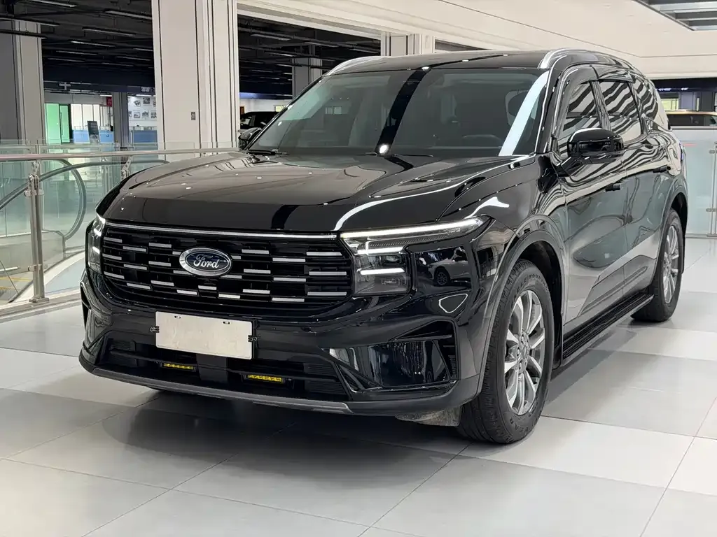 Ford Edge — фото 1