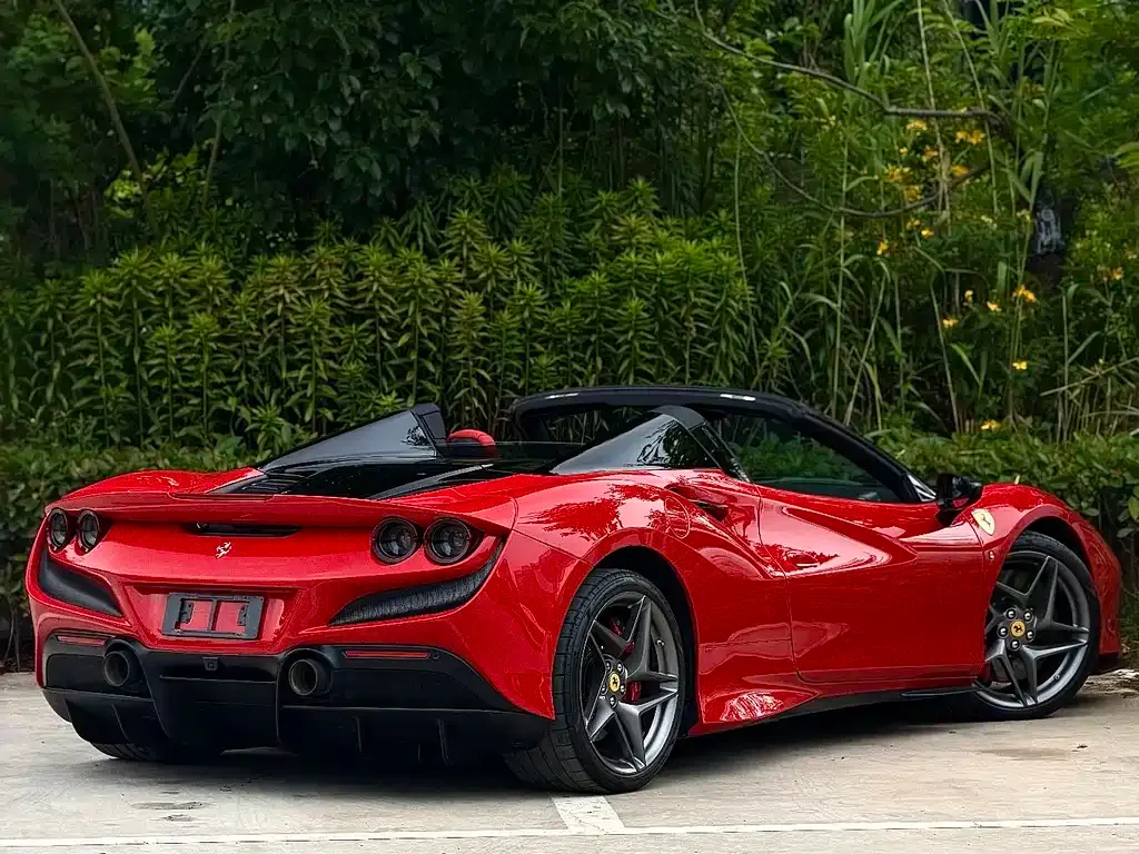 Ferrari F8 — фото 9