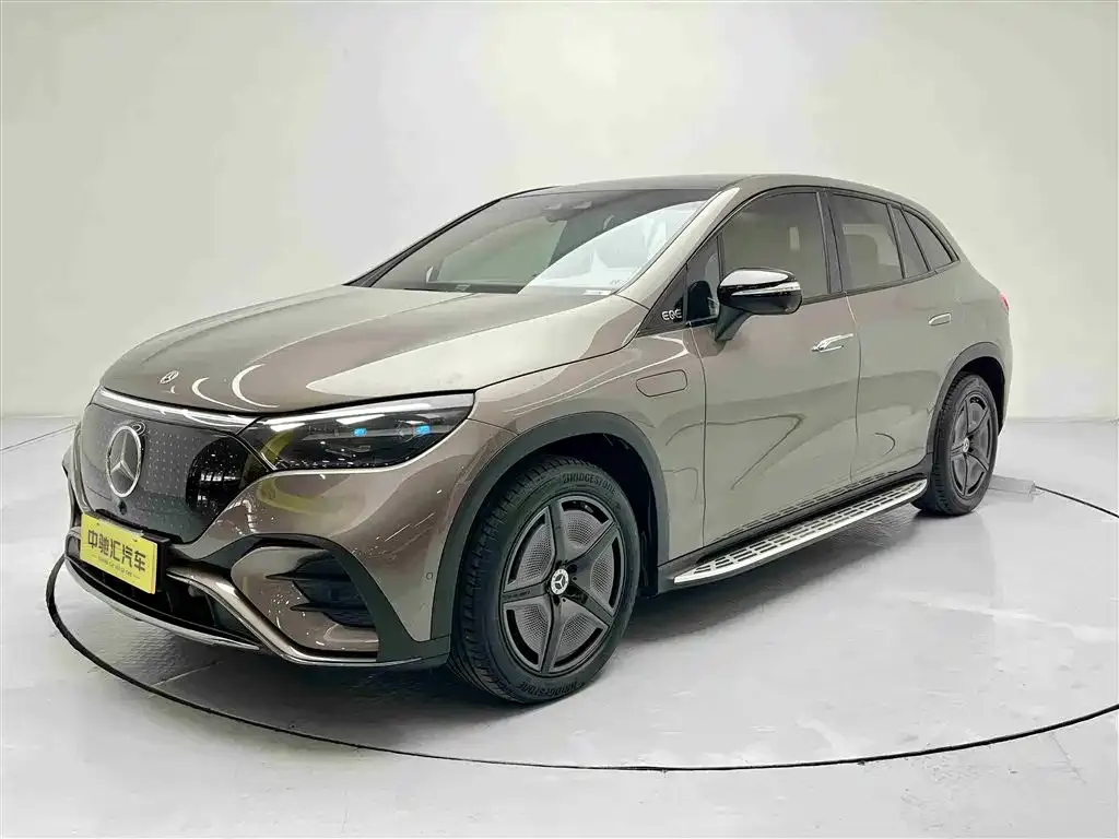 Mercedes-Benz EQE SUV — фото 1