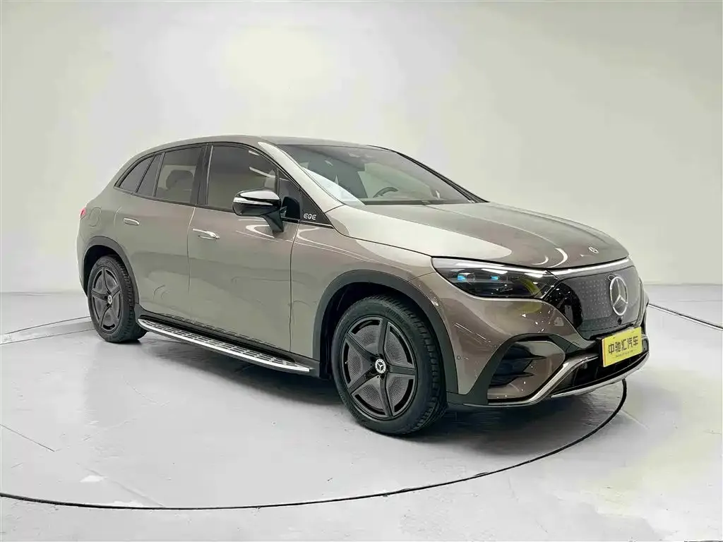 Mercedes-Benz EQE SUV — фото 10