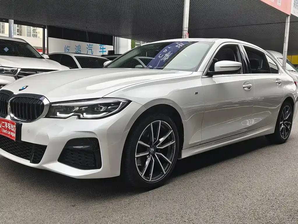 BMW 3 Series — фото 1