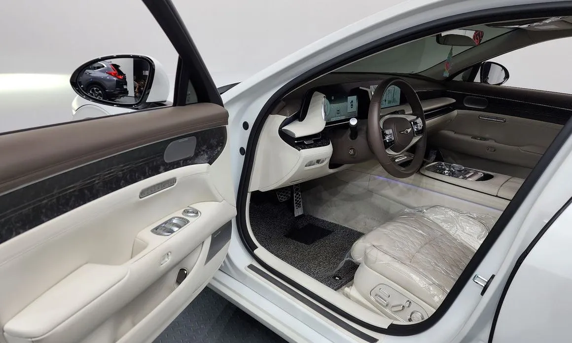 Genesis G90 2022 из KR, фото 8