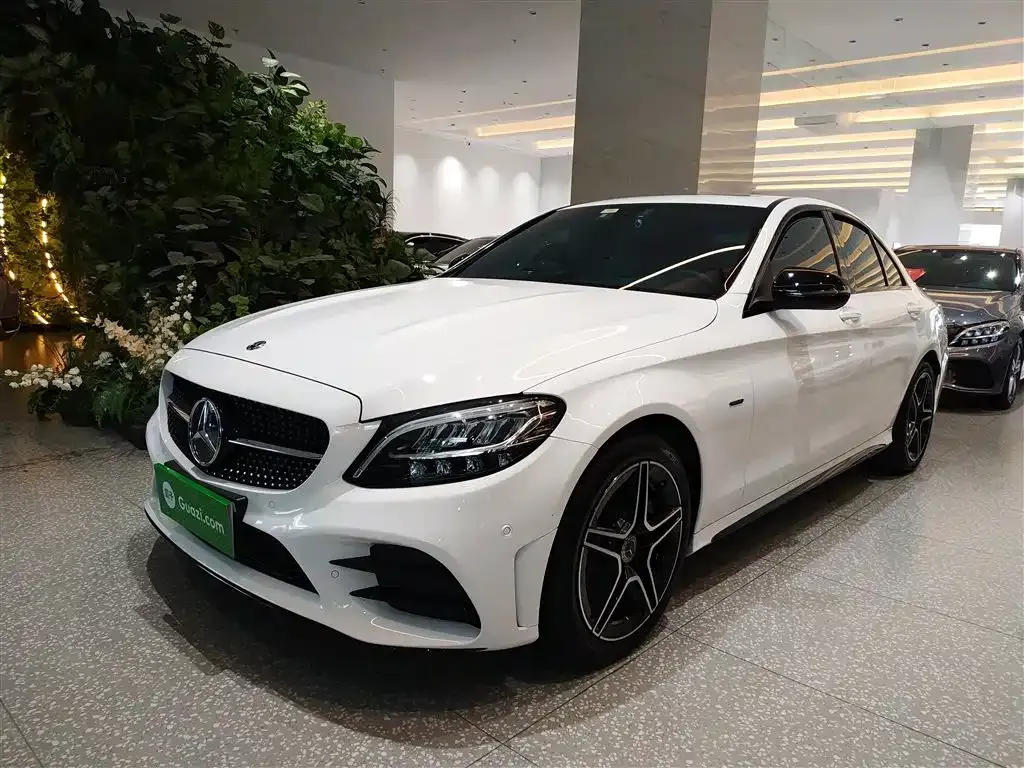 Mercedes-Benz C-Class — фото 1