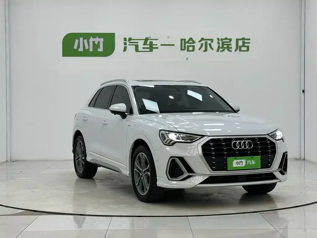 Audi Q3 — фото 10
