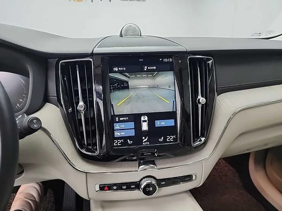 Volvo XC60 2021 из KR, фото 9