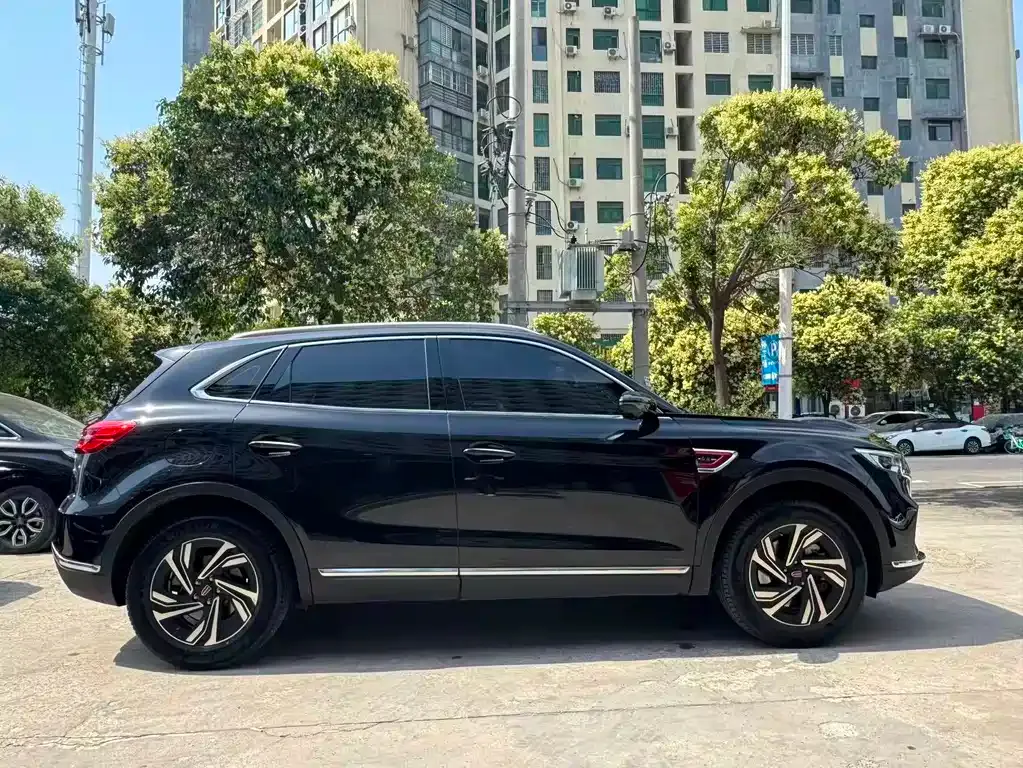 Hongqi HS5 — фото 10