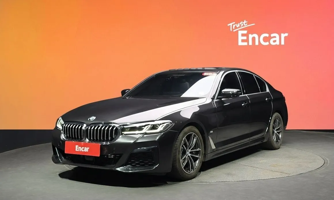 BMW 5-Series 2023 из KR, фото 1