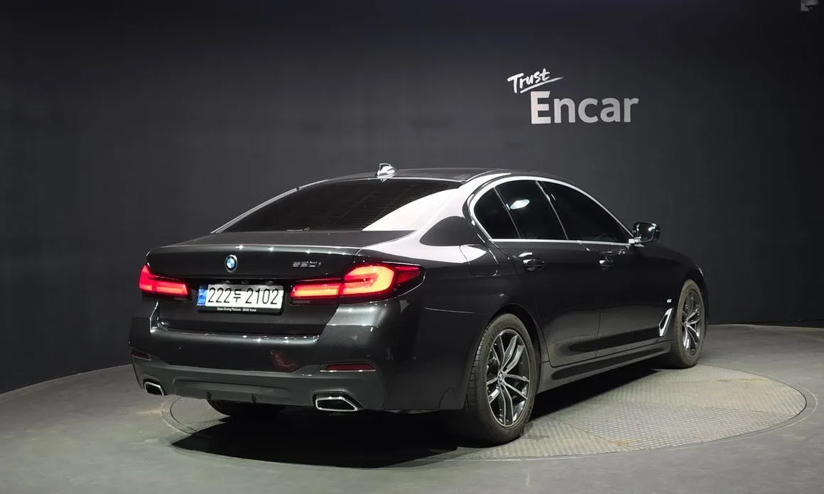 BMW 5-Series 2023 из KR, фото 7