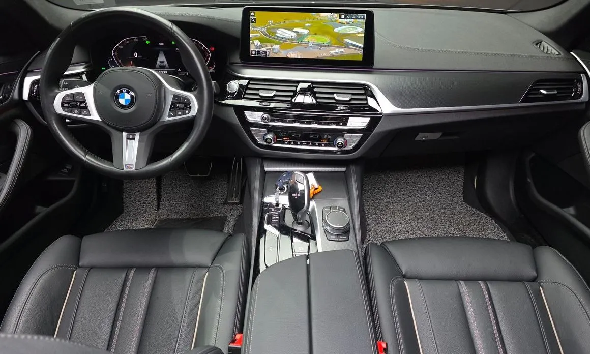 BMW 5-Series 2023 из KR, фото 4