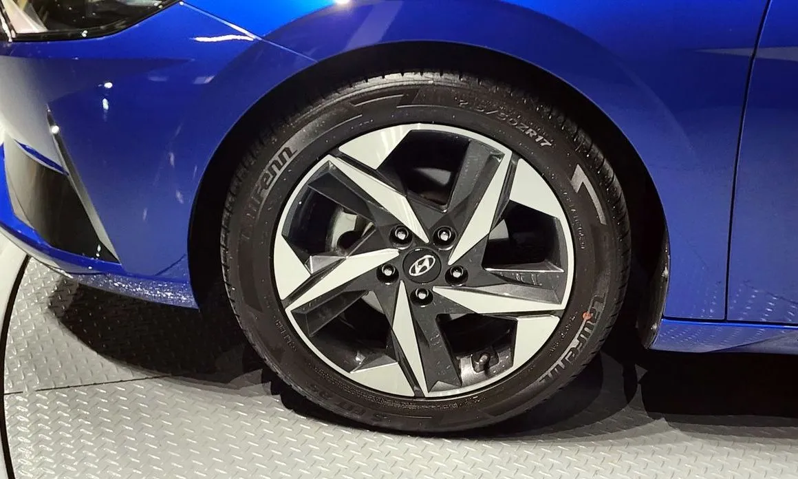 Hyundai AVANTE 2021 из KR, фото 6