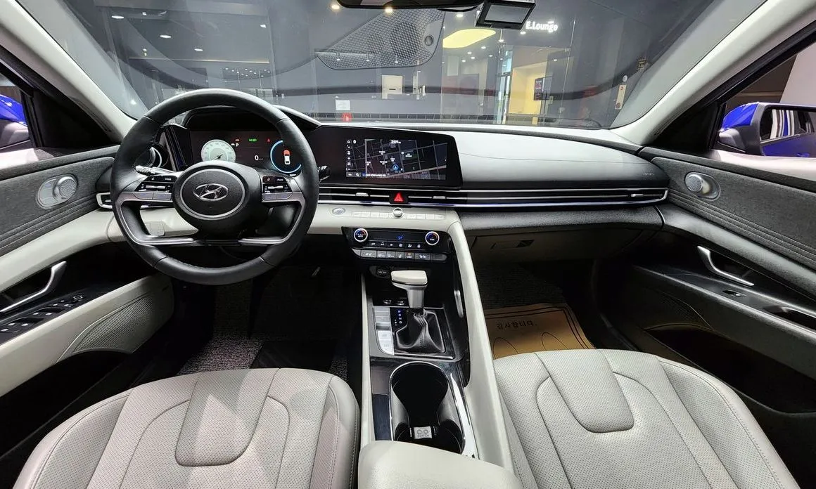 Hyundai AVANTE 2021 из KR, фото 8