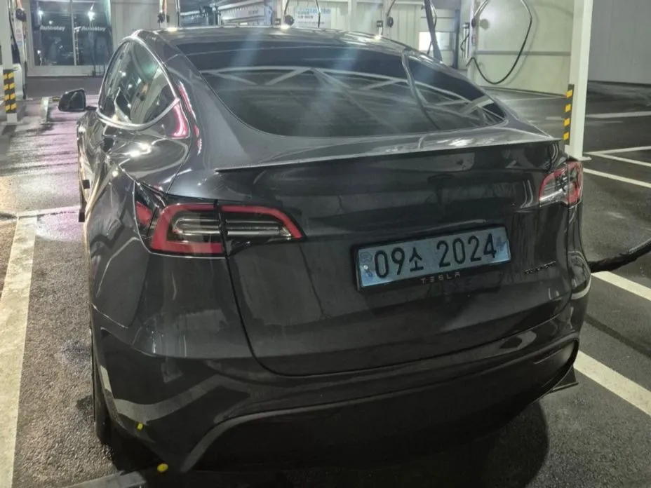 Tesla Model Y 2024 из KR, фото 4