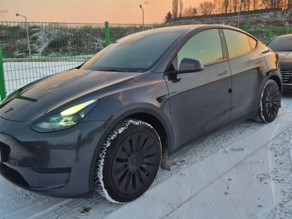 Tesla Model Y 2024 из KR, фото 5