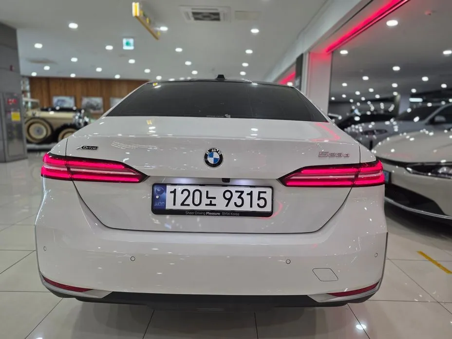 BMW 5-Series 2024 из KR, фото 6