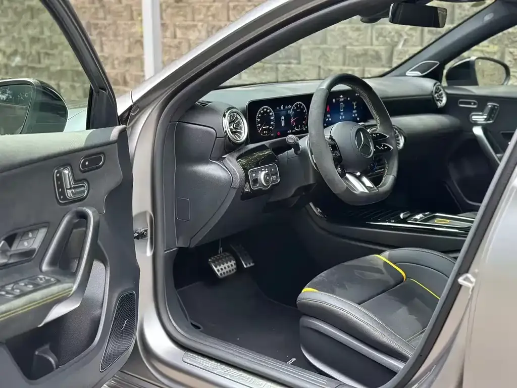 Mercedes-Benz A-Class AMG (Import) — фото 6