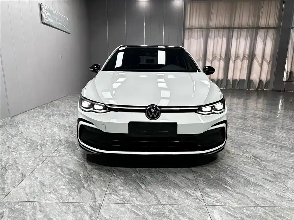 Volkswagen Golf — фото 8