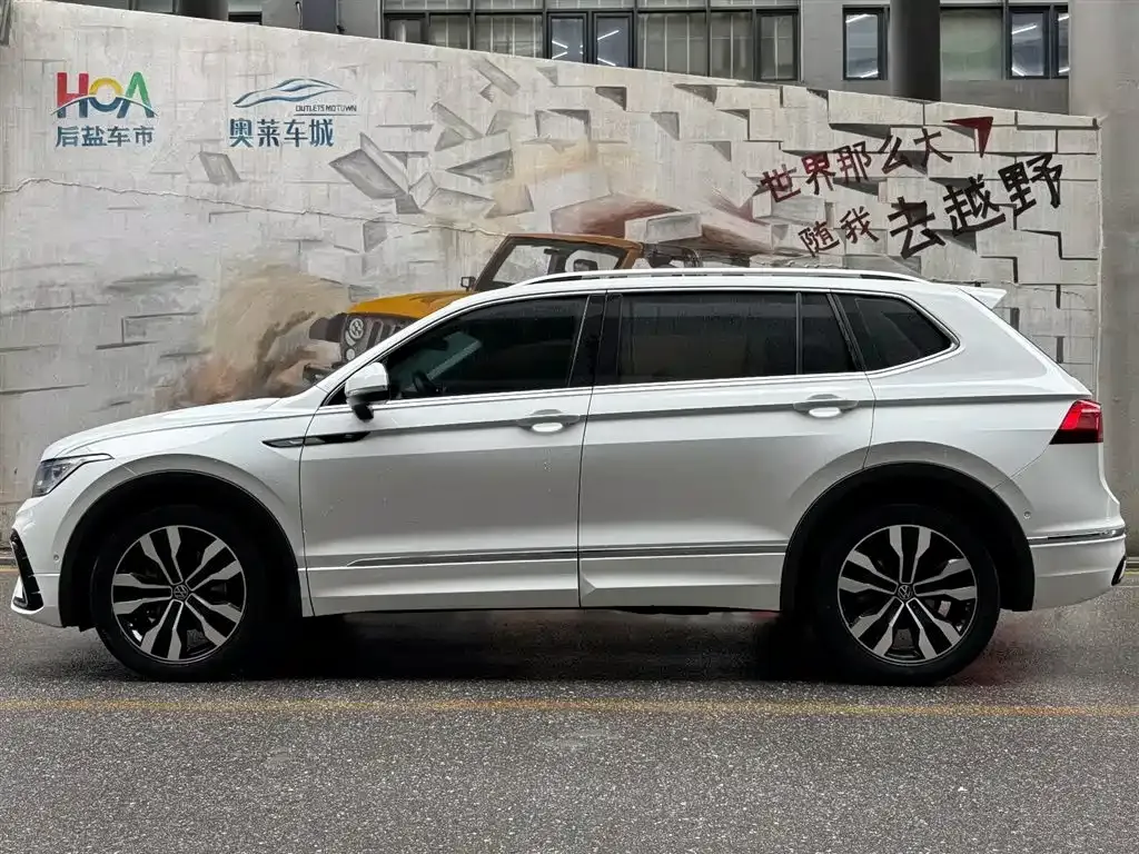 Volkswagen Tiguan L — фото 5