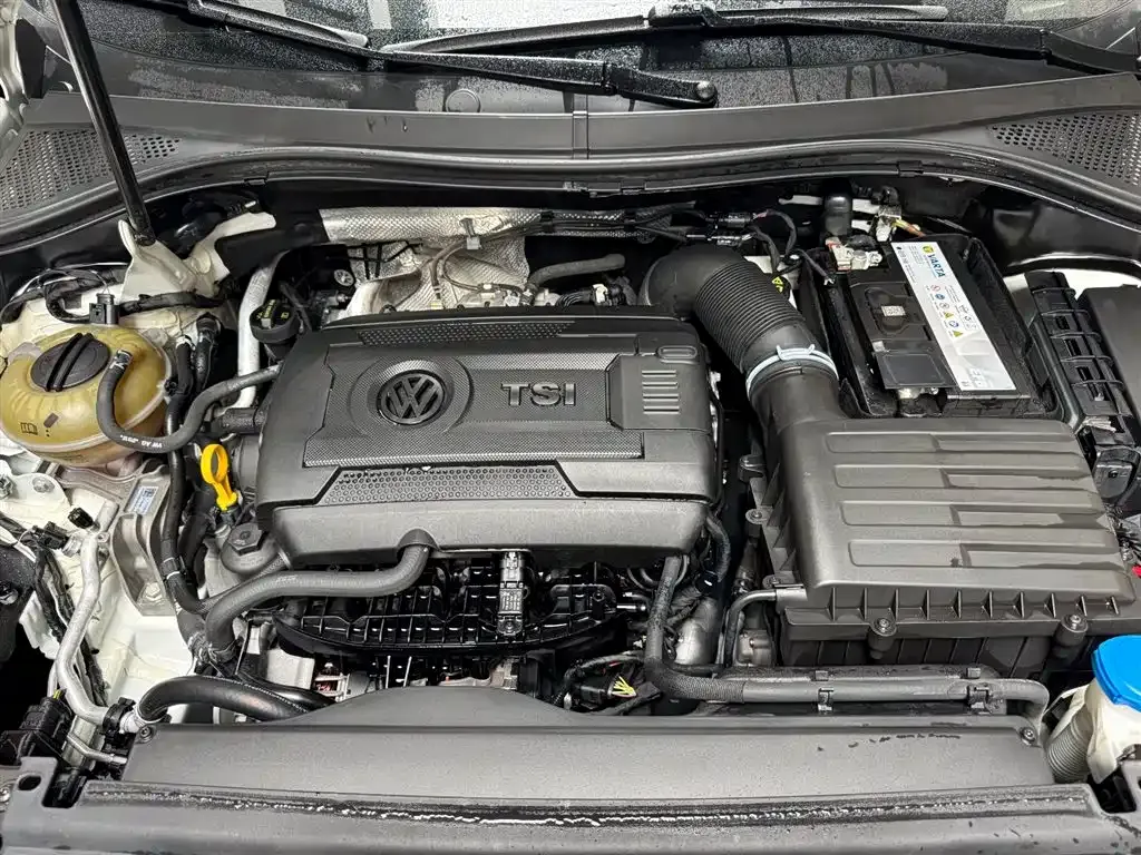 Volkswagen Tiguan L — фото 6