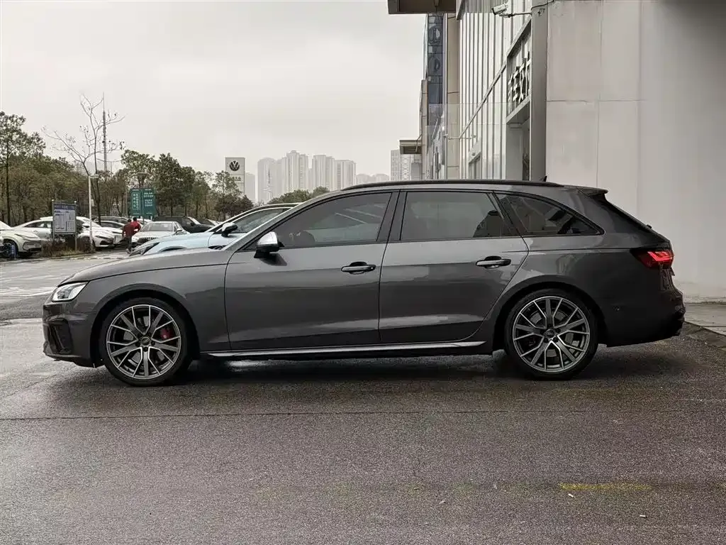 Audi S4 — фото 6