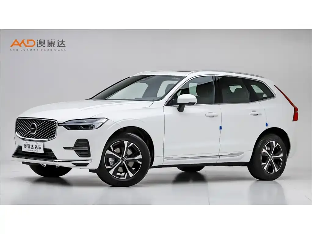 Volvo XC60 — фото 1